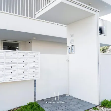 Skylux Apartment